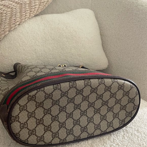 🔥EUC Gucci Brown and Cream Shoulder Bag with Monogram Pattern - Picture 6 of 10